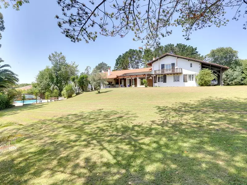 Maison, 237 m²