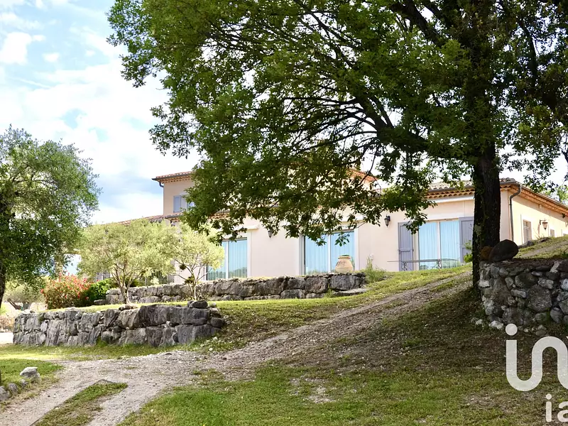 Maison, 391 m²
