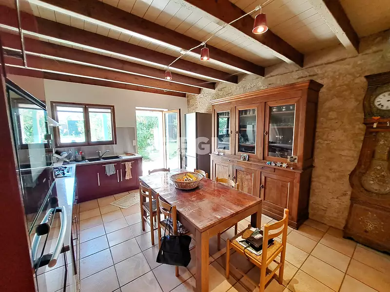 Maison, 264 m²