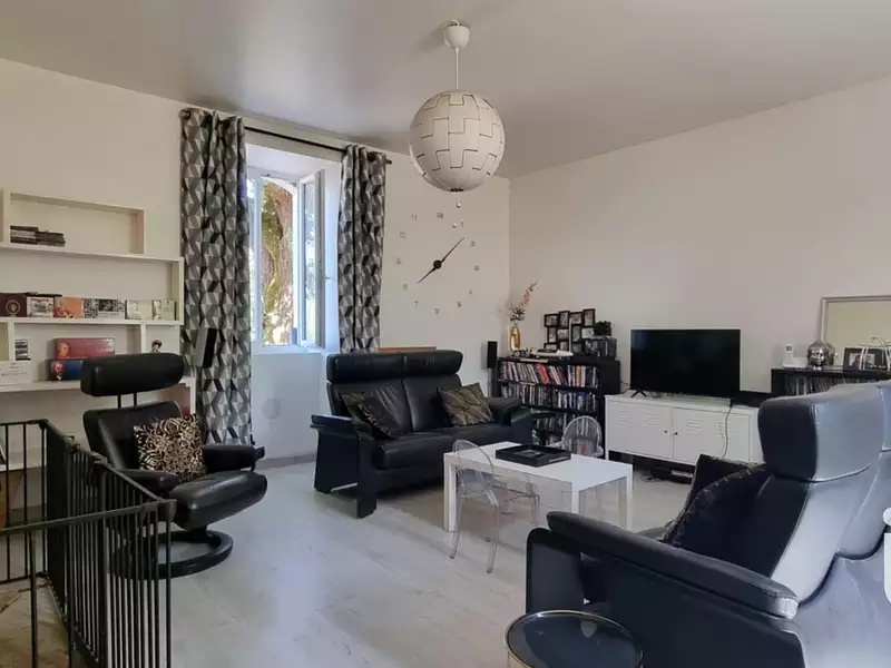 Maison, 361 m²