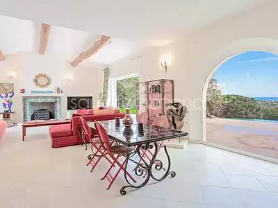 Maison, 350 m²