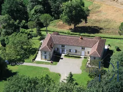 Maison, 420 m²