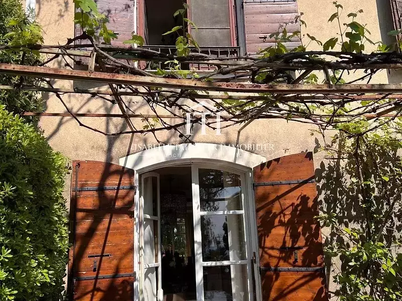 Maison, 280 m²