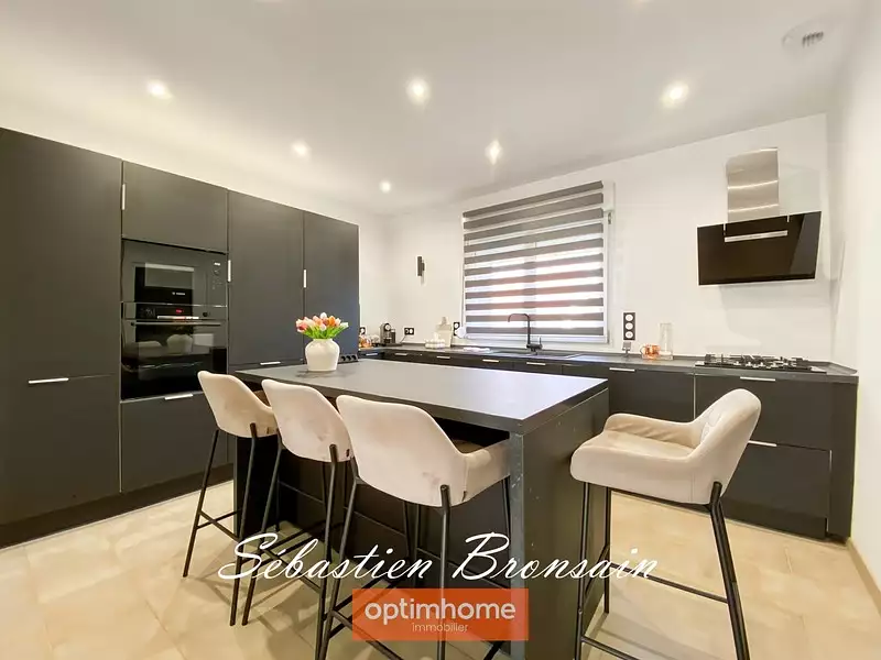 Maison, 155 m²