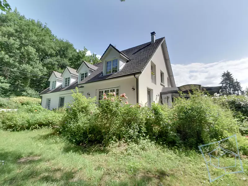 Maison, 270 m²