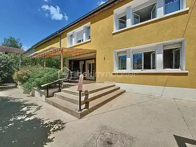 Maison, 252 m²