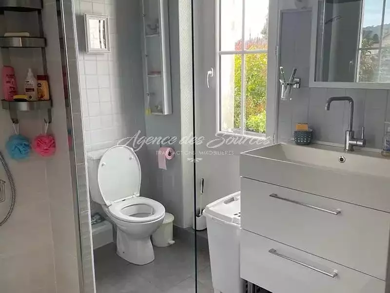 Maison, 267,9 m²