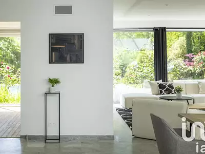 Maison, 320 m²