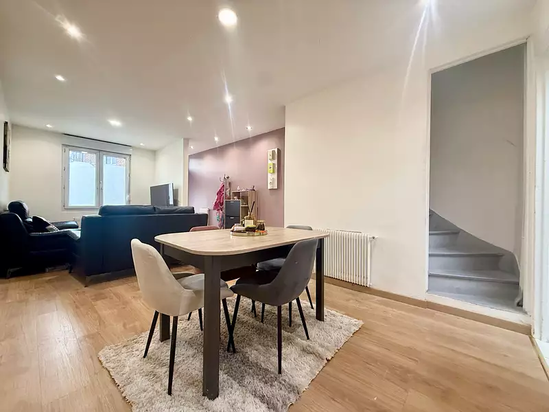 Maison, 89 m²