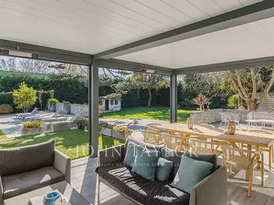 Maison, 300 m²