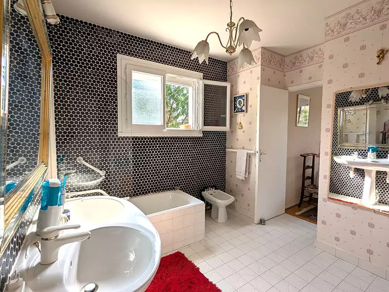 Maison, 180 m²