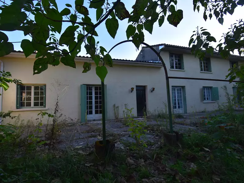 Maison, 168 m²