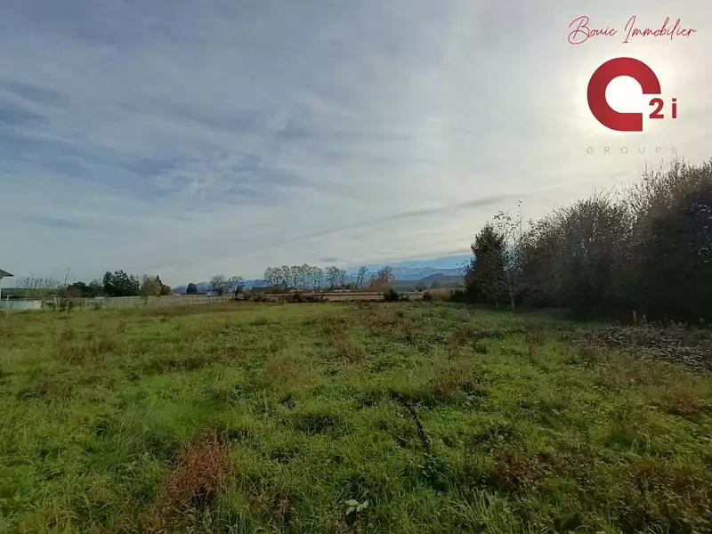 Terrain, 1 330 m²