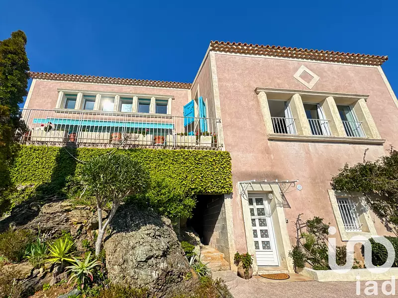 Maison, 215 m²