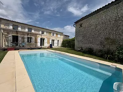 Maison, 166 m²