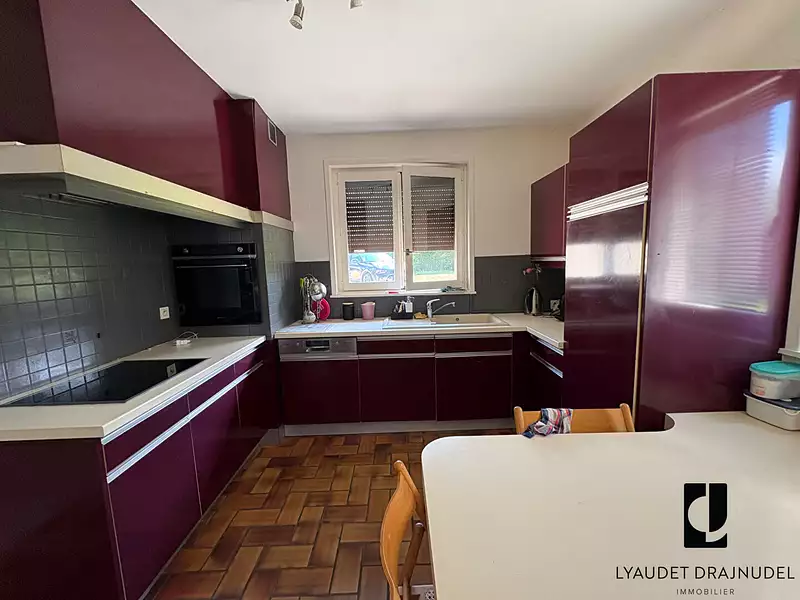 Maison, 167 m²