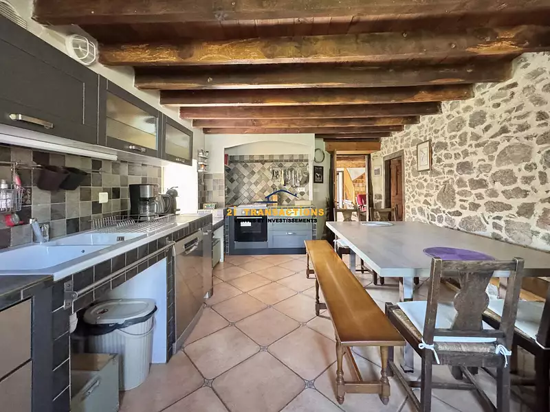 Maison, 190 m²