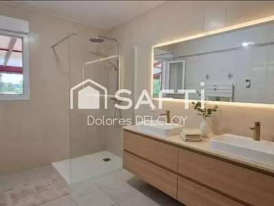 Maison, 190 m²