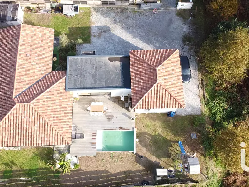 Maison, 163 m²