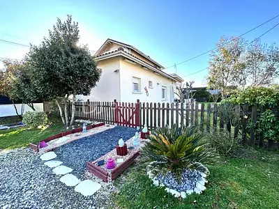 Maison, 94 m²