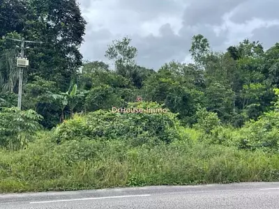 Terrain, 122 405 m²