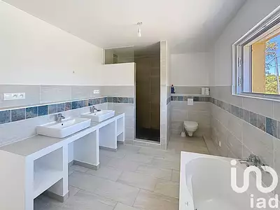 Maison, 210 m²