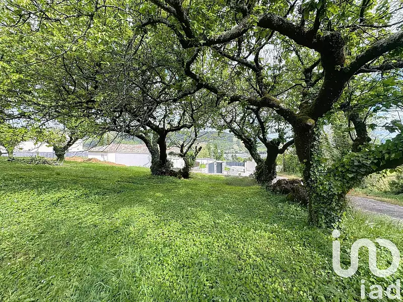 Terrain, 979 m²