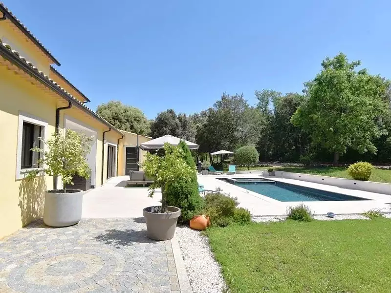 Maison, 257 m²