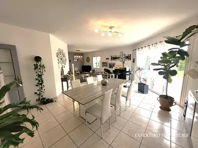 Maison, 280 m²