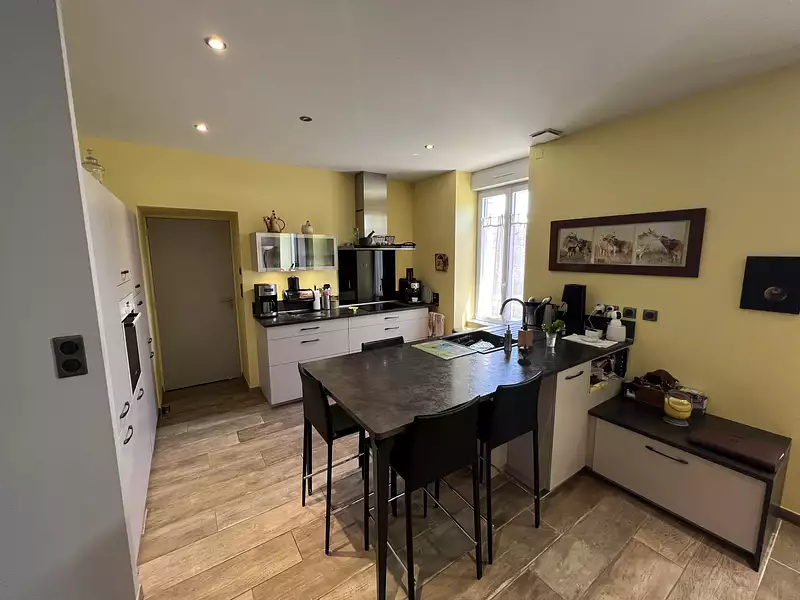 Maison, 200 m²