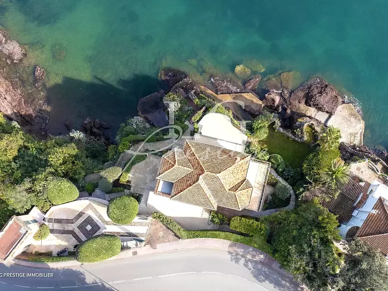 Maison, 380 m²