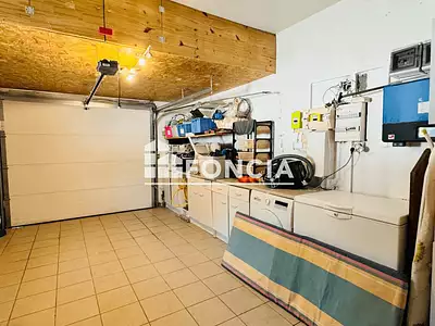 Maison, 166 m²