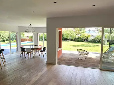 Maison, 280 m²