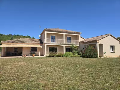 Maison, 243 m²