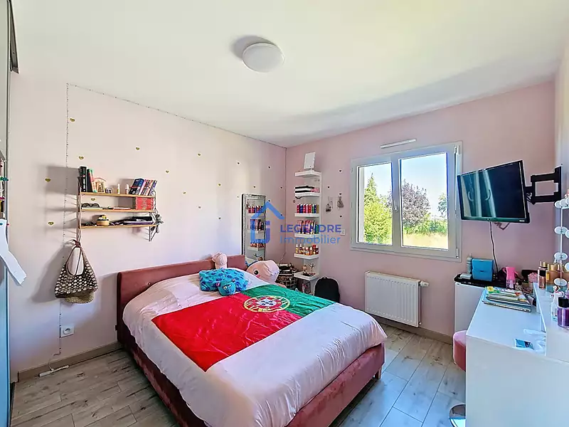 Maison, 250 m²