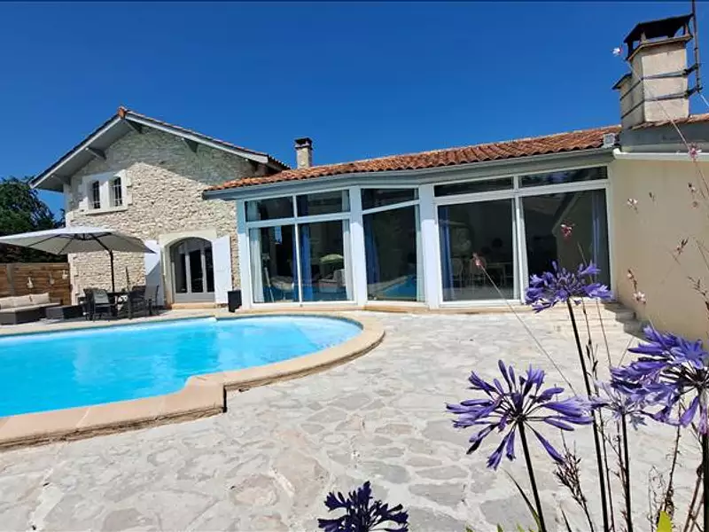 Maison, 222 m²