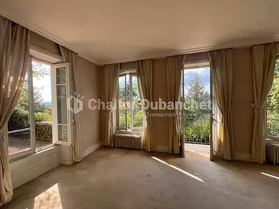 Maison, 180 m²