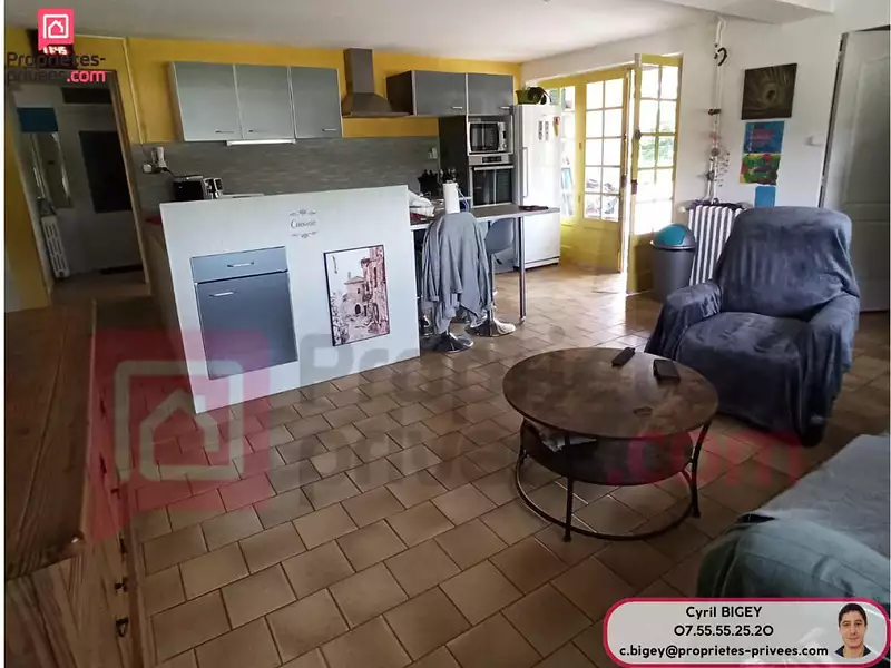 Maison, 210 m²