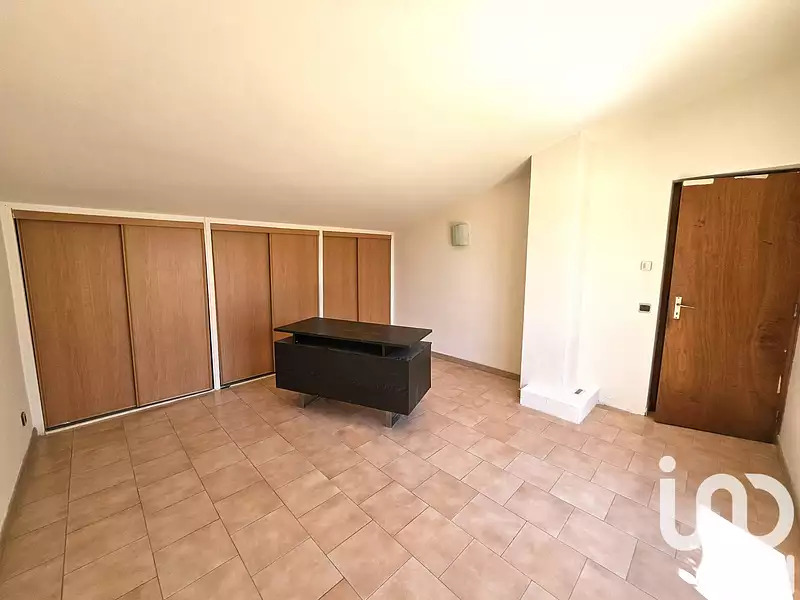 Maison, 235 m²