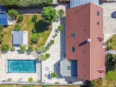 Maison, 260 m²