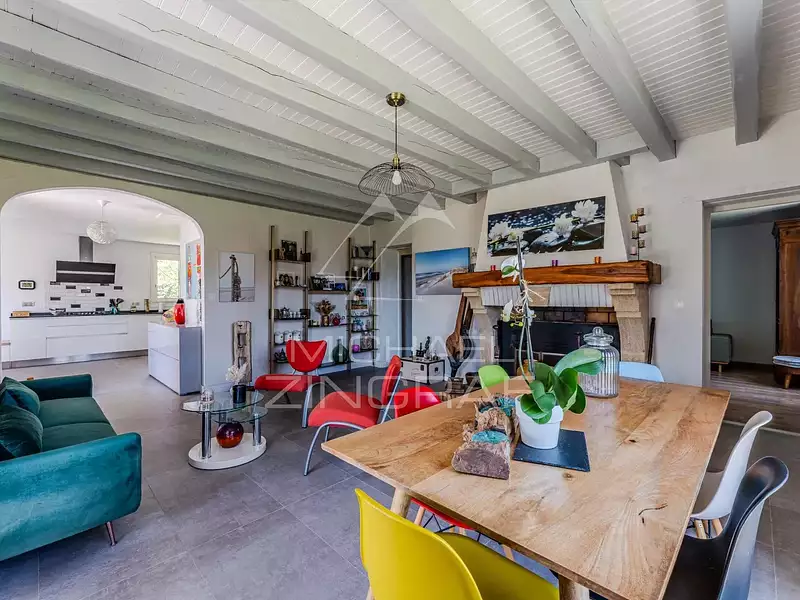 Maison, 200 m²
