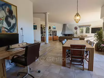 Maison, 334 m²