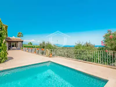 Maison, 275 m²