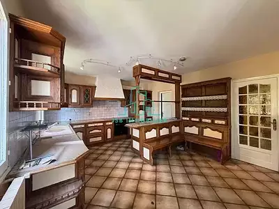 Maison, 331,84 m²