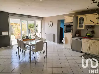 Maison, 210 m²