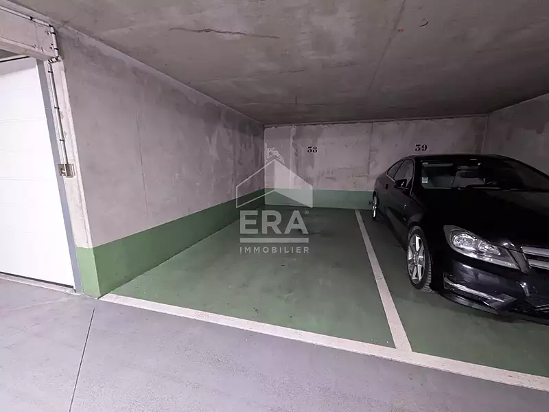Parking, 12,8 m²