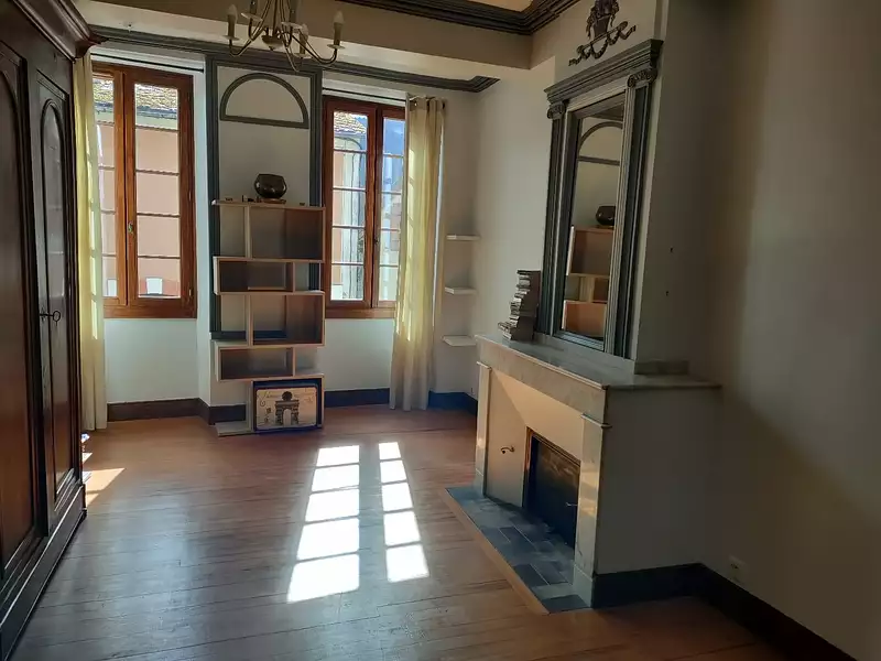 Maison, 240 m²
