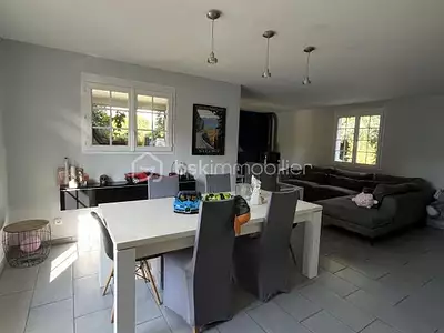 Maison, 180 m²