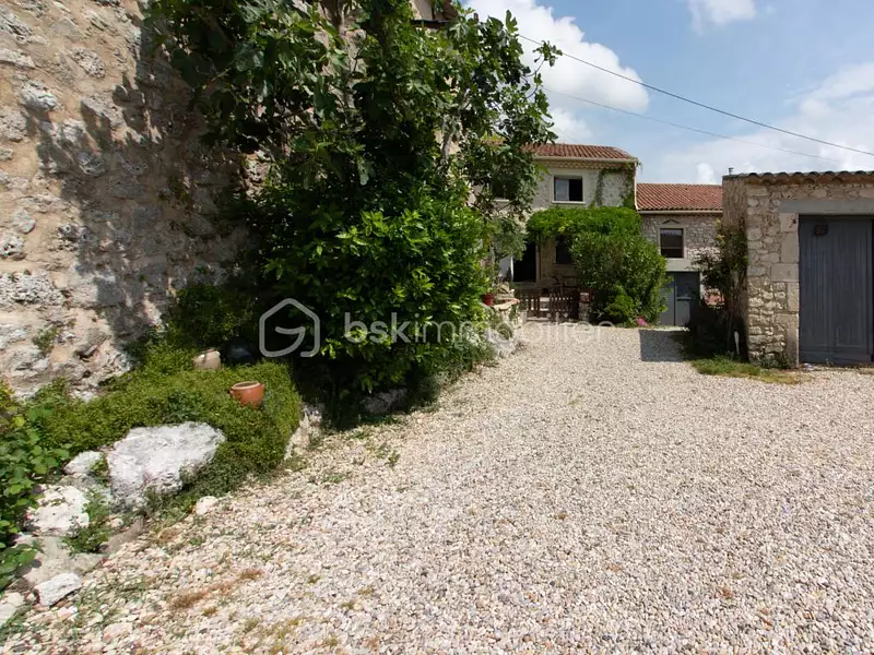 Maison, 230 m²