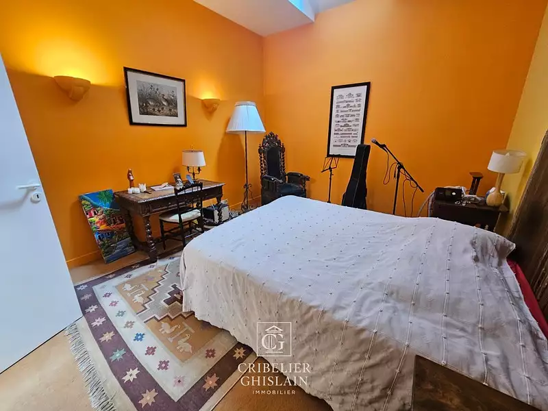 Maison, 248 m²